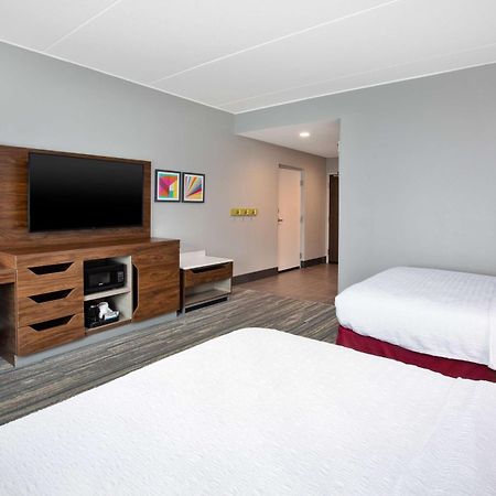 Hampton Inn & Suites By Hilton Indianapolis South Greenwood Exterior photo